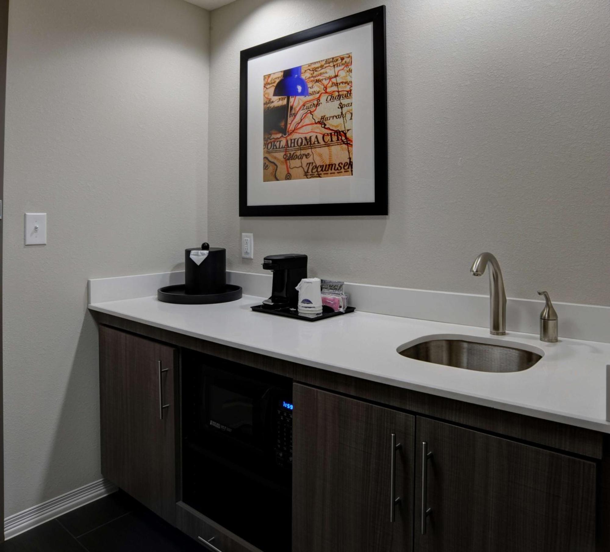 Hampton Inn & Suites ארדמור מראה חיצוני תמונה